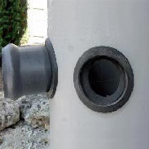 Garnitură pentru racord ulterior pentru țevi și cămine cu pereți subțiri și rezervoare din material plastic metal sau GRP F-570